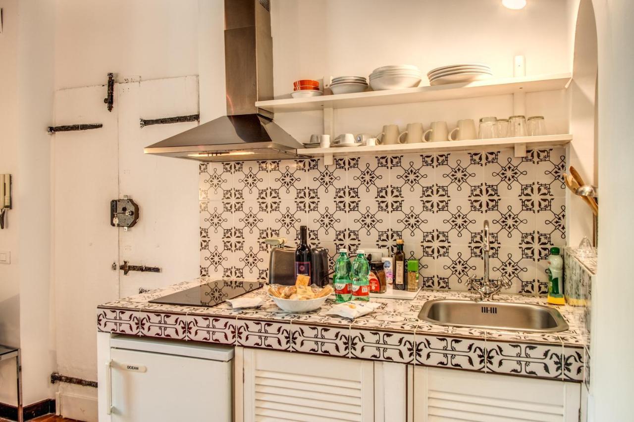 רומא Lovely Flat In The Heart Of Trastevere מראה חיצוני תמונה
