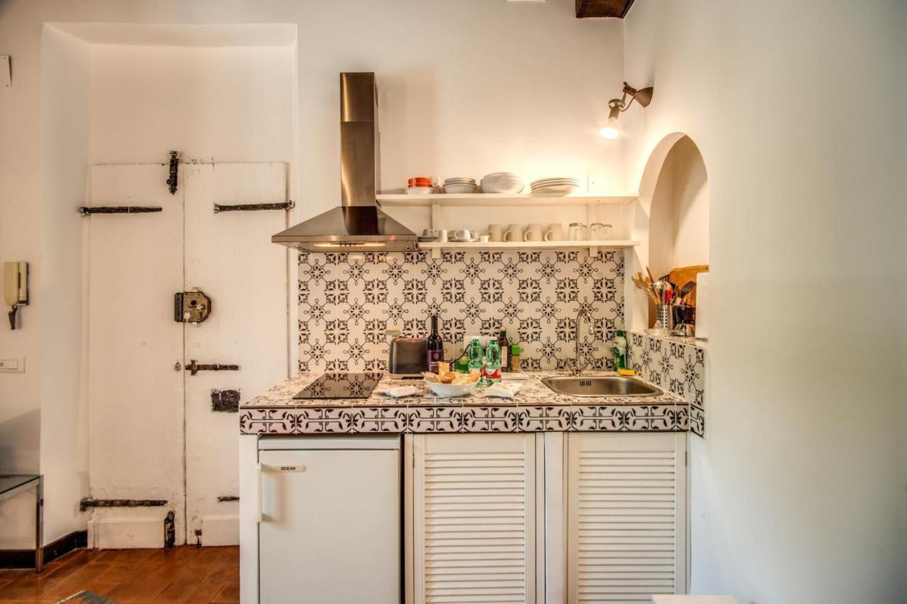 רומא Lovely Flat In The Heart Of Trastevere מראה חיצוני תמונה