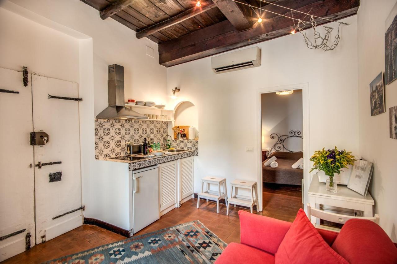 רומא Lovely Flat In The Heart Of Trastevere מראה חיצוני תמונה